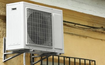 开空调为什么不能抽烟,什么原因和详细的解决方法 开空调为什么不能抽烟,什么原因和详细的解决方法